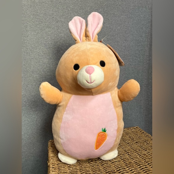 Kellytoy Other - New w/ tags - Hug Mees Squishmallow Bunny - "Levinda" - 20 inches
